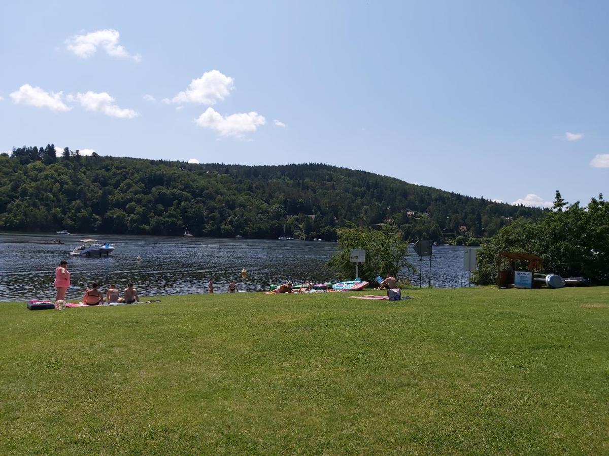 Tony Slapy nad Vltavou